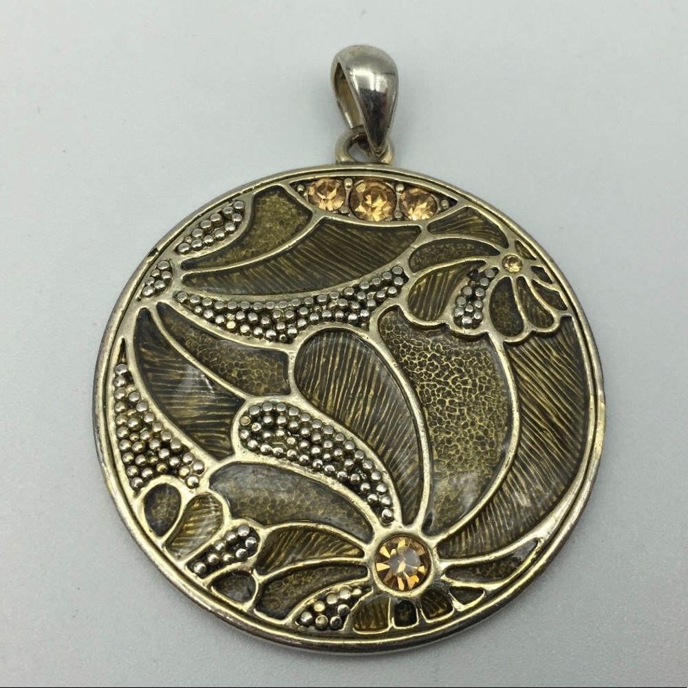 VINTAGE Floral Pendant